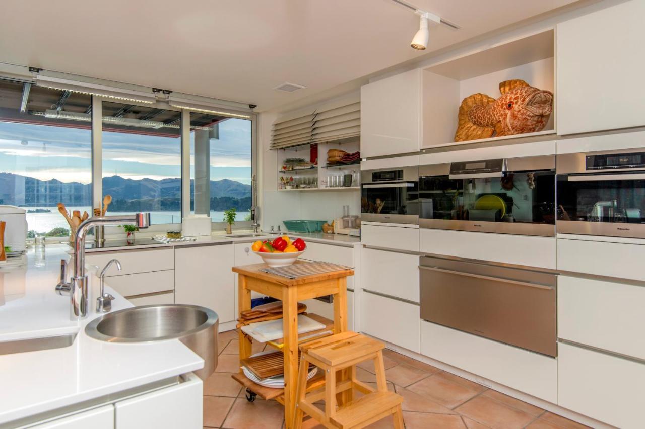 The Bolthole - Charteris Bay Holiday Home Lyttelton Ngoại thất bức ảnh